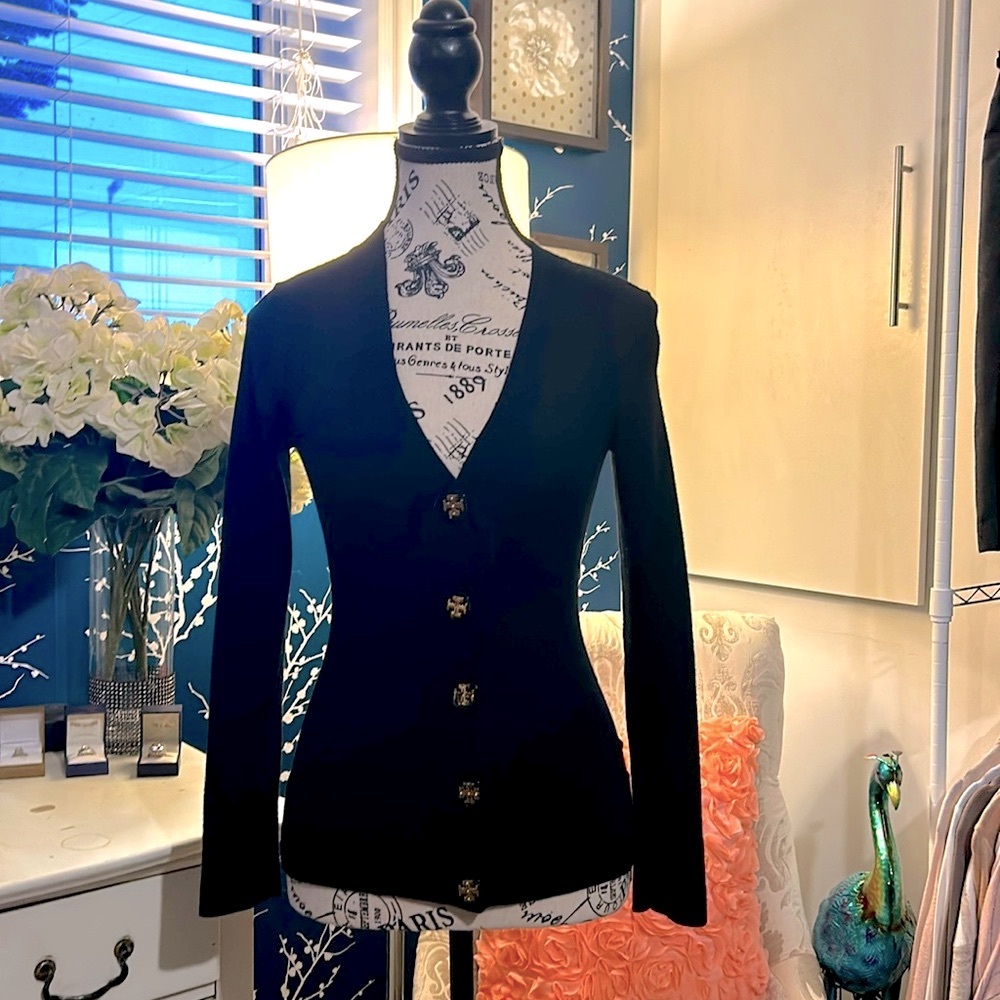 GORGEOUS, TORY BURCH Black cardigan With gold and black buttons in size XS